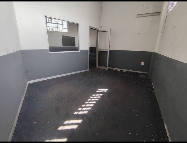 778M² WAREHOUSE TO LET IN STEELEDALE